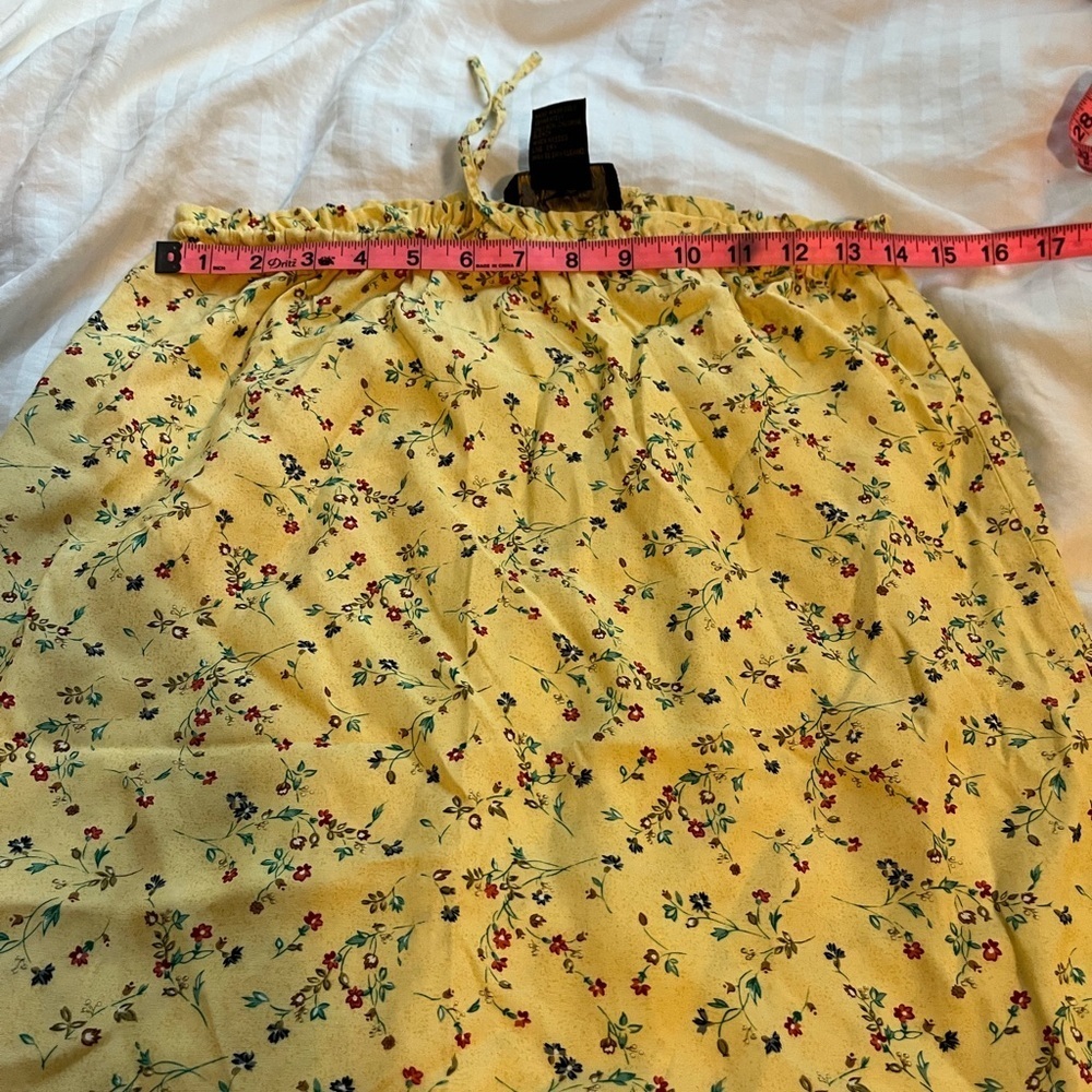 Butter yellow floral print maxi flowy skirt ruffle drawstring waist size S-M - Picture 4 of 4